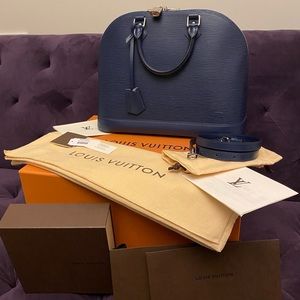 Louis Vuitton Alma MM with Bandouliere (strap)